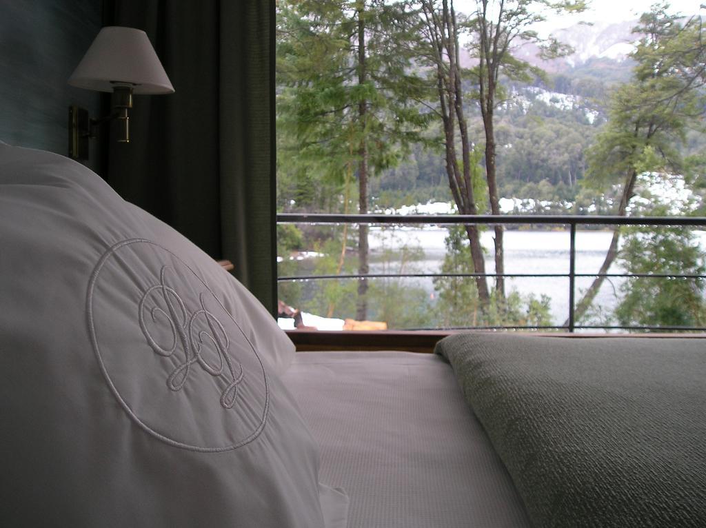 Patagonia Paraiso - Hotel Boutique On Lake Beach 维拉·拉·安古斯图拉 外观 照片